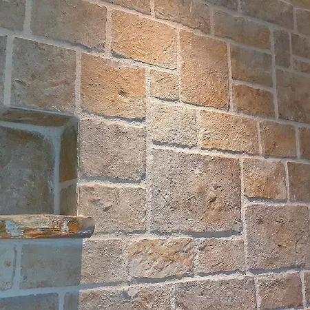 In By Interhome *