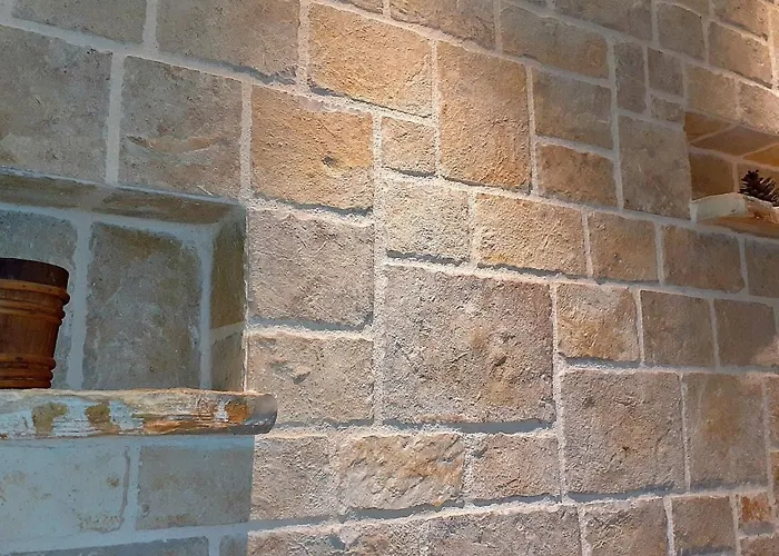 In By Interhome *